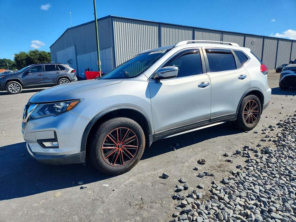 2017 Nissan Rogue Sv