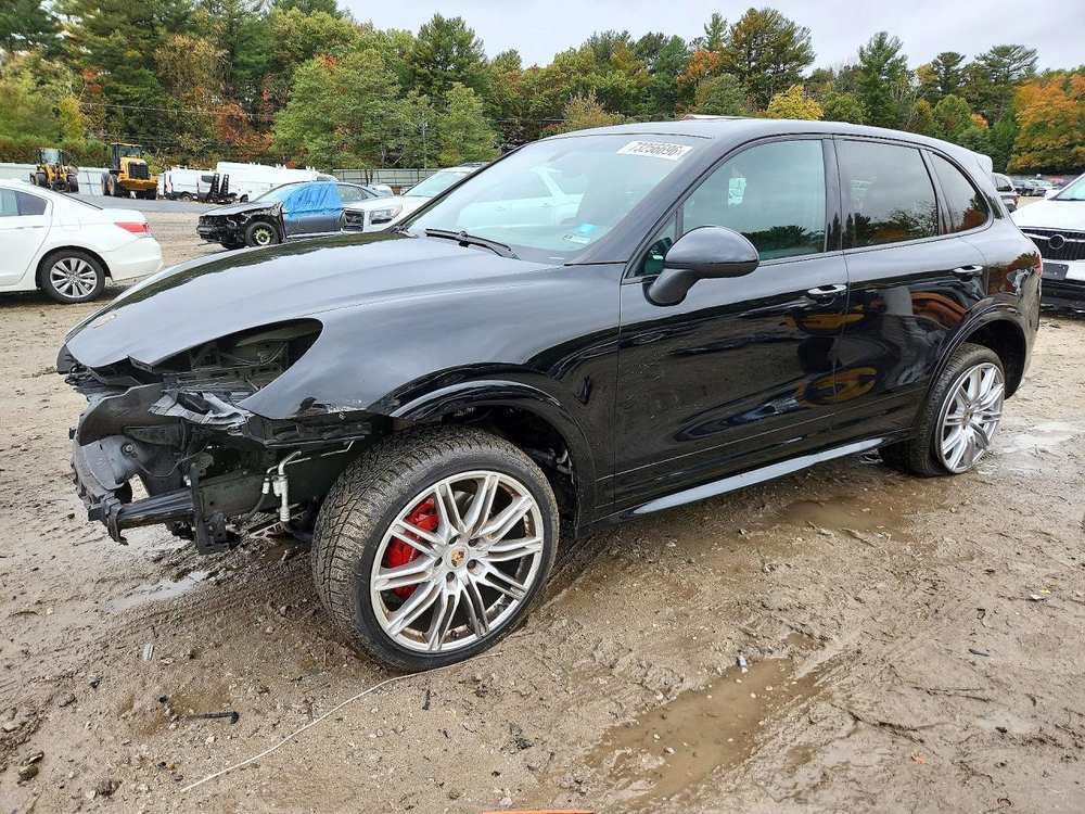 2014 Porsche Cayenne Gts