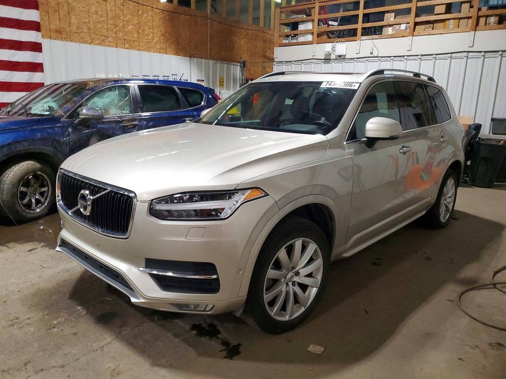 2017 Volvo XC90 T6