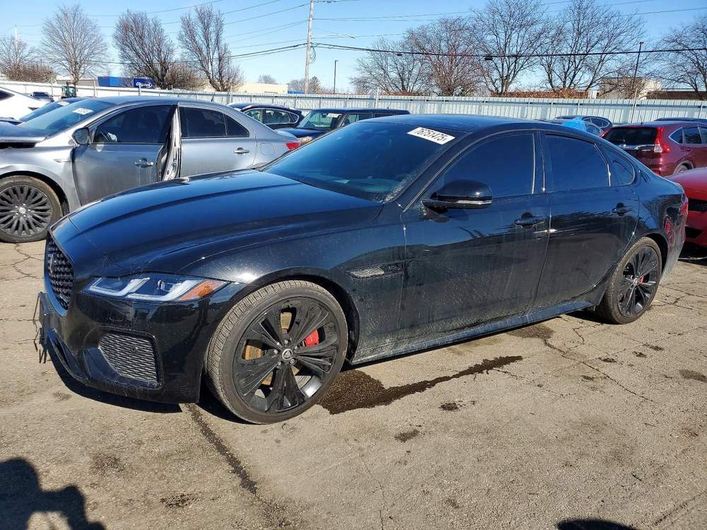 2024 Jaguar XF R-Dynamic Se