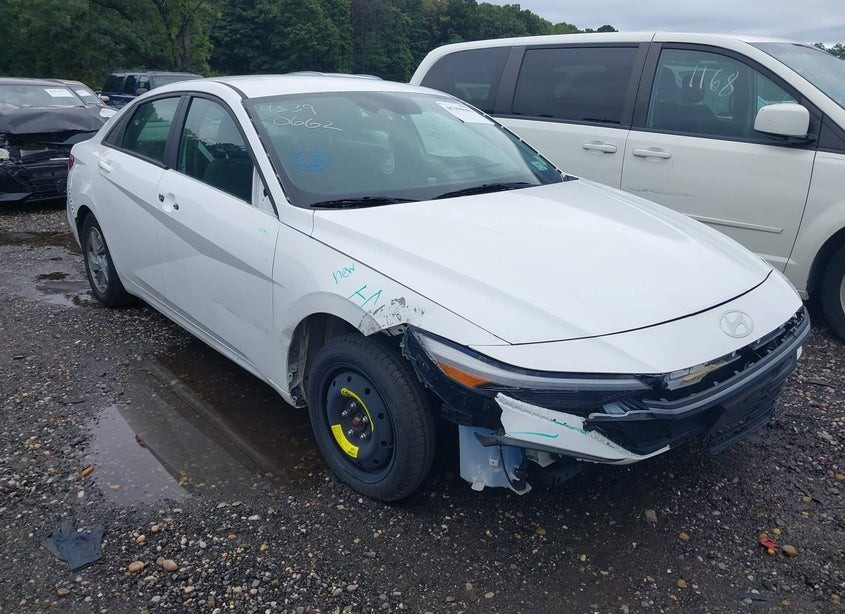 2024 Hyundai Elantra Se