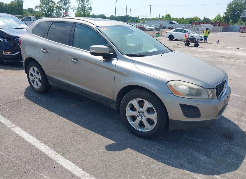 2013 Volvo XC60 3.2/3.2 Platinum/3.2 Premier/3.2 Premier Plus