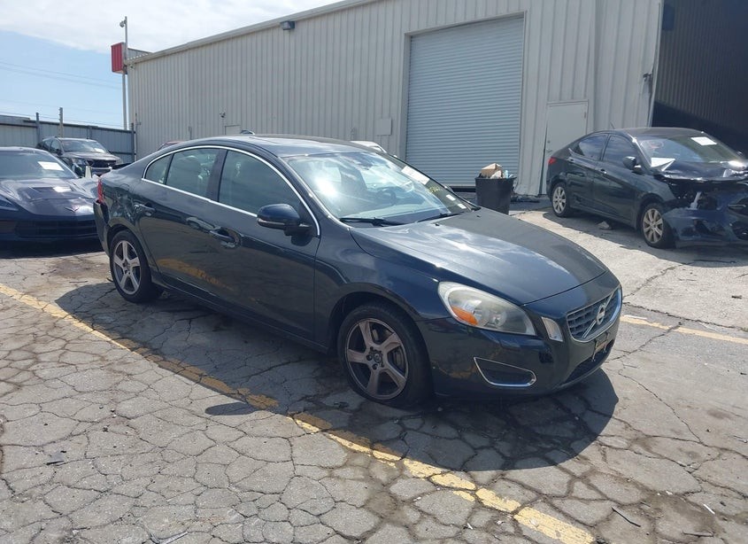 2013 Volvo S60 T5/T5 Platinum/T5 Premier/T5 Premier Plus