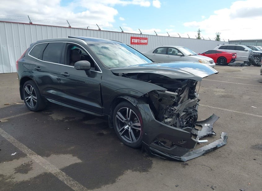 2018 Volvo XC60 T5 Momentum