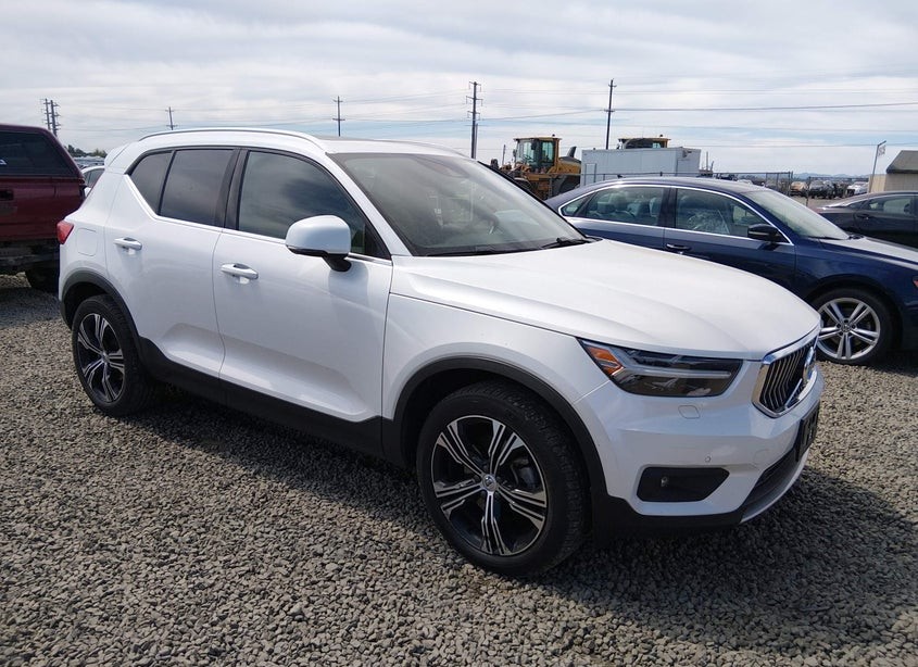 2022 Volvo XC40 T5 Inscription