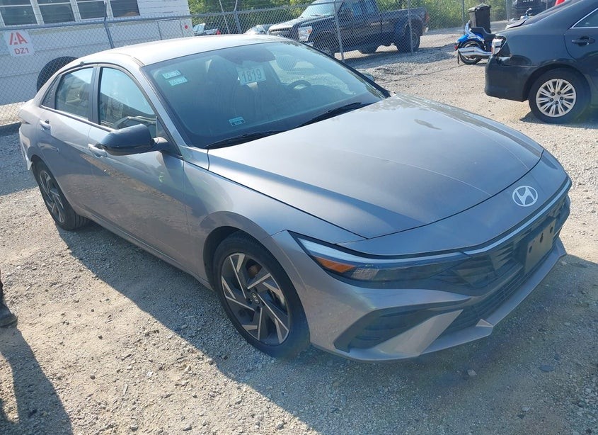 2025 Hyundai Elantra Sel Sport