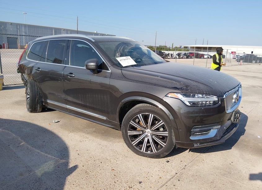 2023 Volvo XC90 B6 Plus 7-Seater