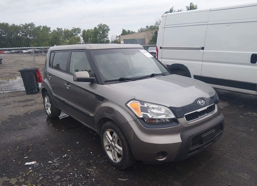 2011 Kia Soul +