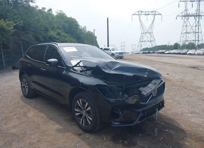 2025 Volvo XC60 B5 Core