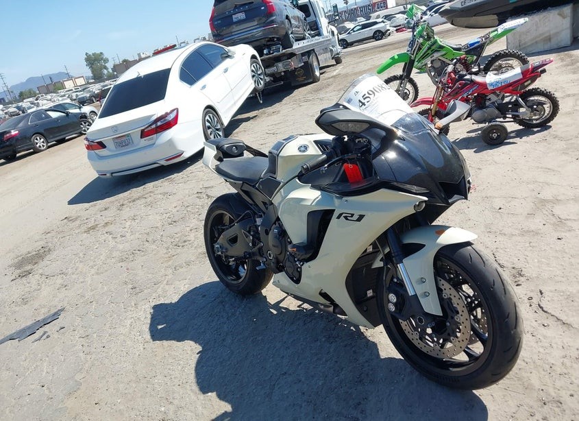 2024 Yamaha yzf r1