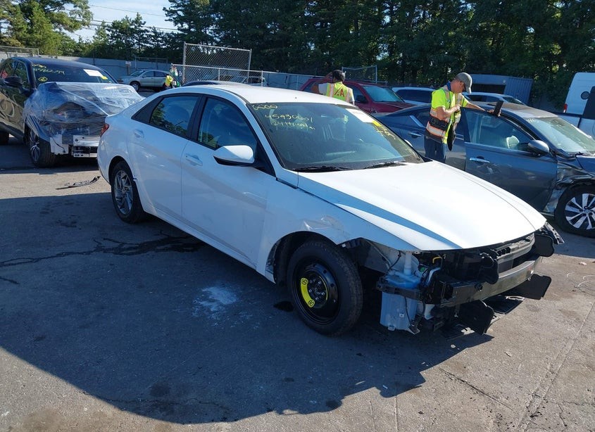 2024 Hyundai Elantra Sel