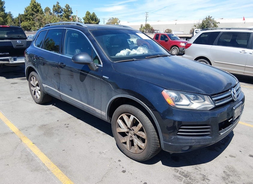 2014 Volkswagen Touareg X