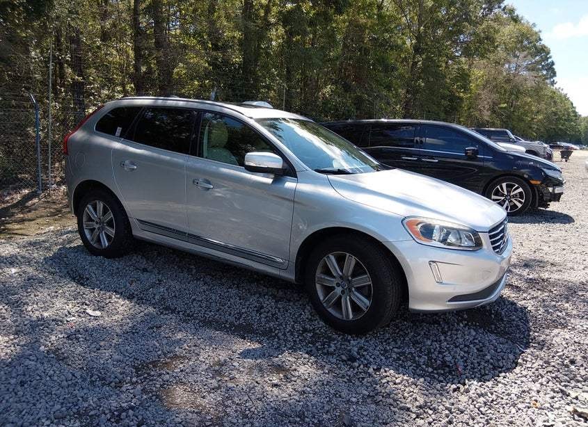 2016 Volvo XC60 T6 Drive-E