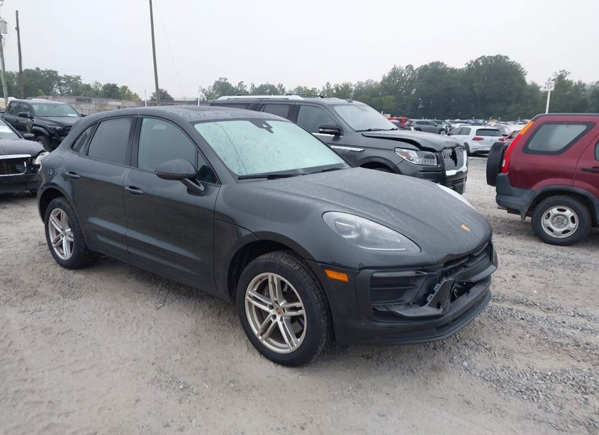 2023 Porsche Macan T