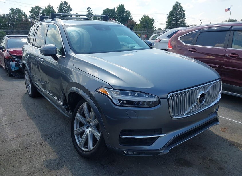 2019 Volvo XC90 T6 Inscription