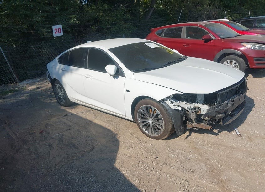 2018 Buick Regal Sportback Essence
