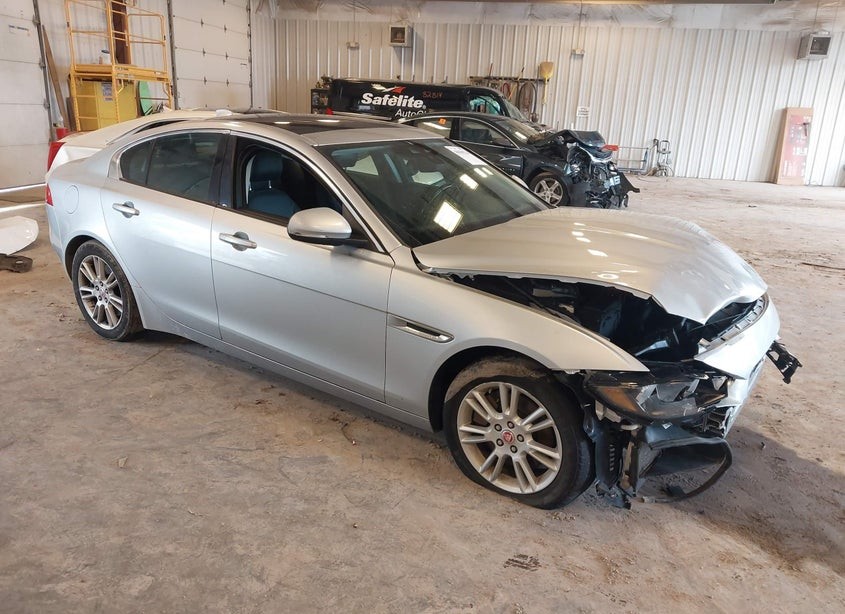 2018 Jaguar XE 25T Premium