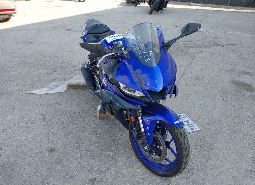 2024 Yamaha yzf r3 A