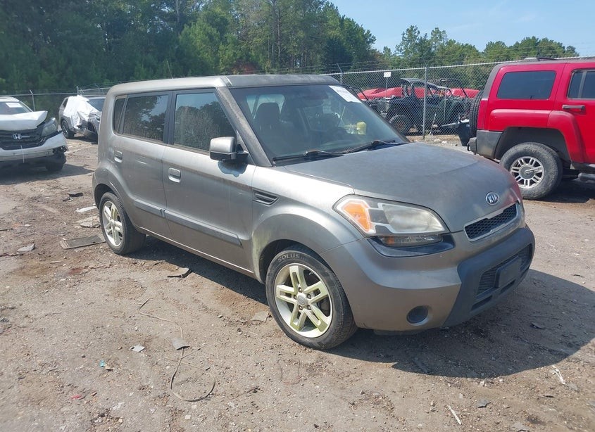 2010 Kia Soul +