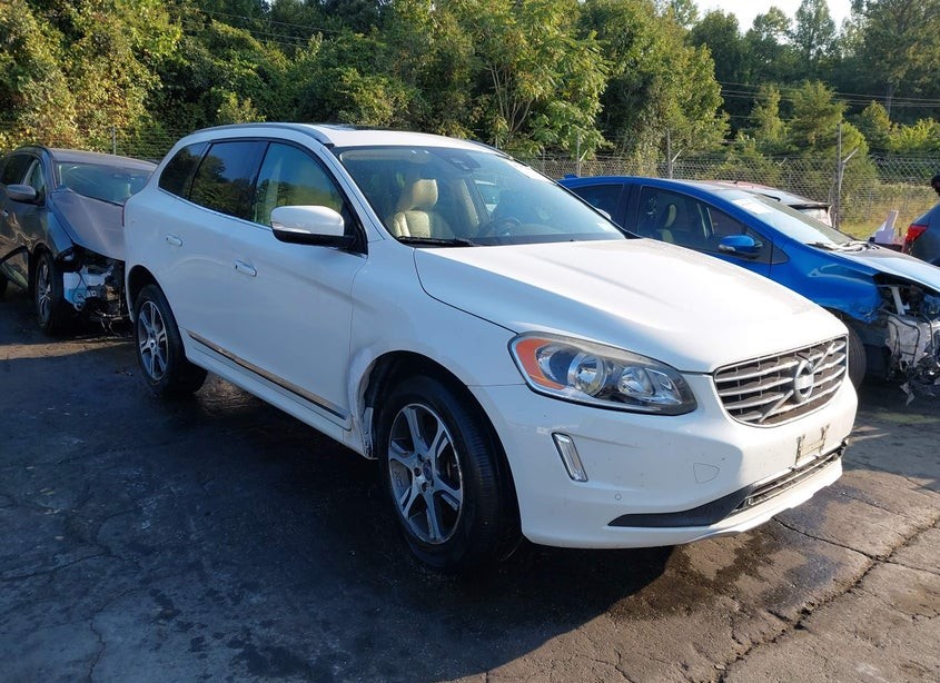 2014 Volvo XC60 T6 R-Design Premier Plus