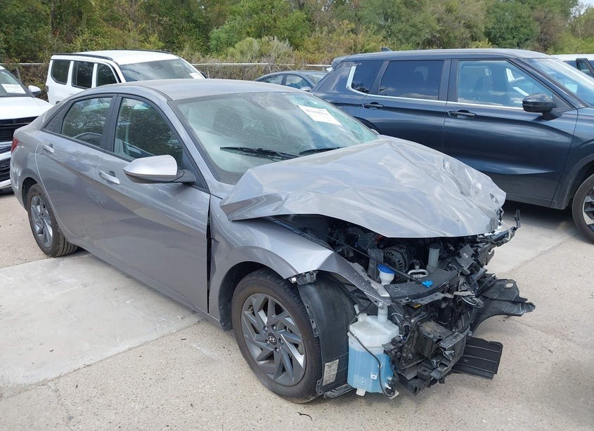 2024 Hyundai Elantra Sel