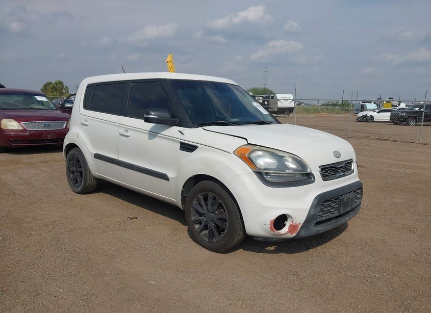 2013 Kia Soul +