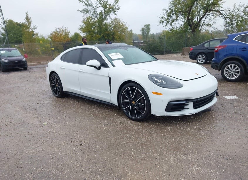 2019 Porsche Panamera 4