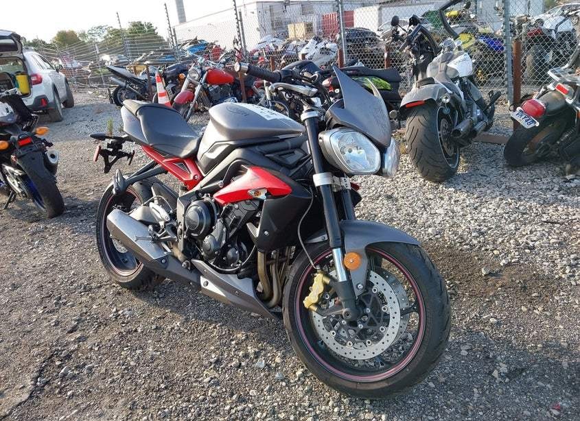 2016 Triumph street triple