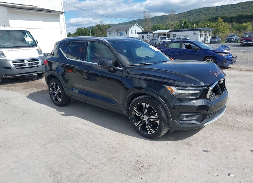 2019 Volvo XC40 T5 Inscription