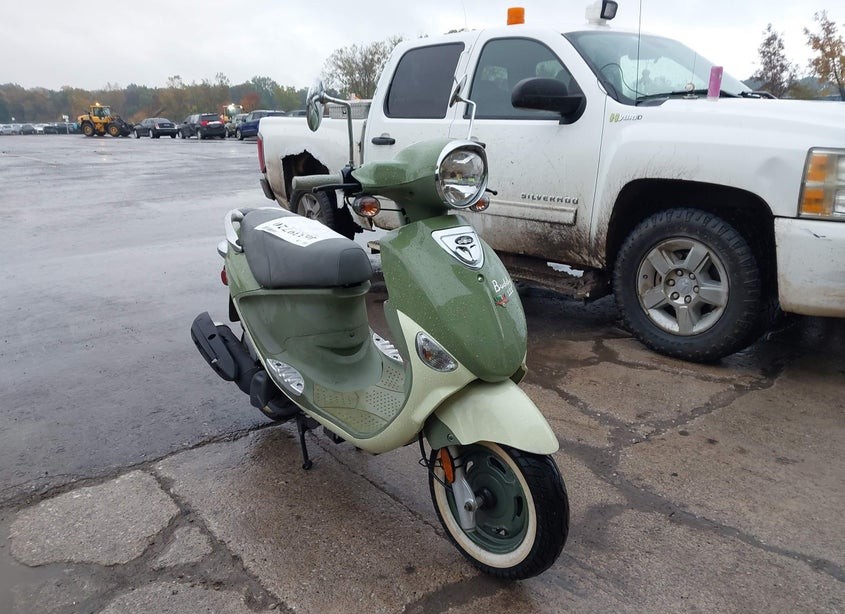 2009 Genuine Scooters Buddy